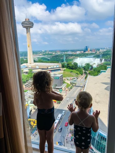 4E1AFFAB-AA5A-40F6-9256-3C06B06BAF2E